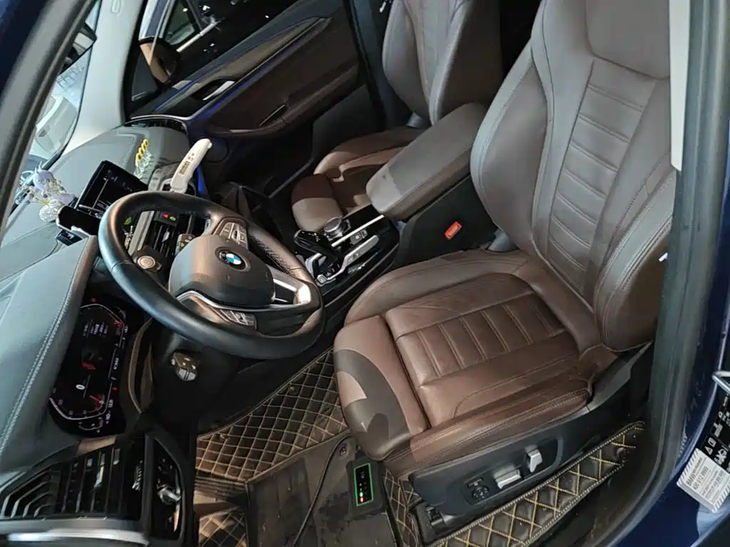 BMW X3 — миниатюра 15