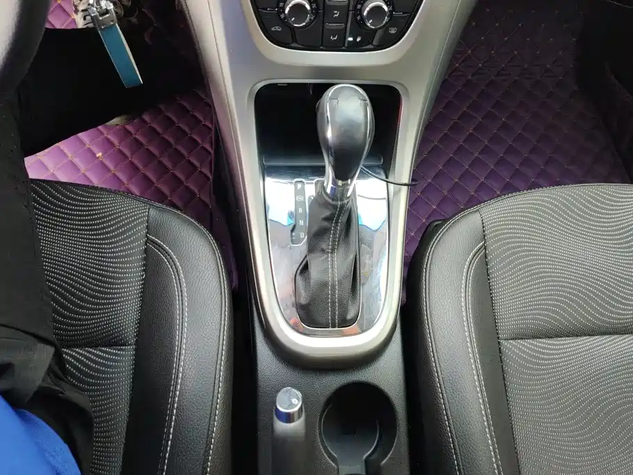 Buick Excelle — миниатюра 16