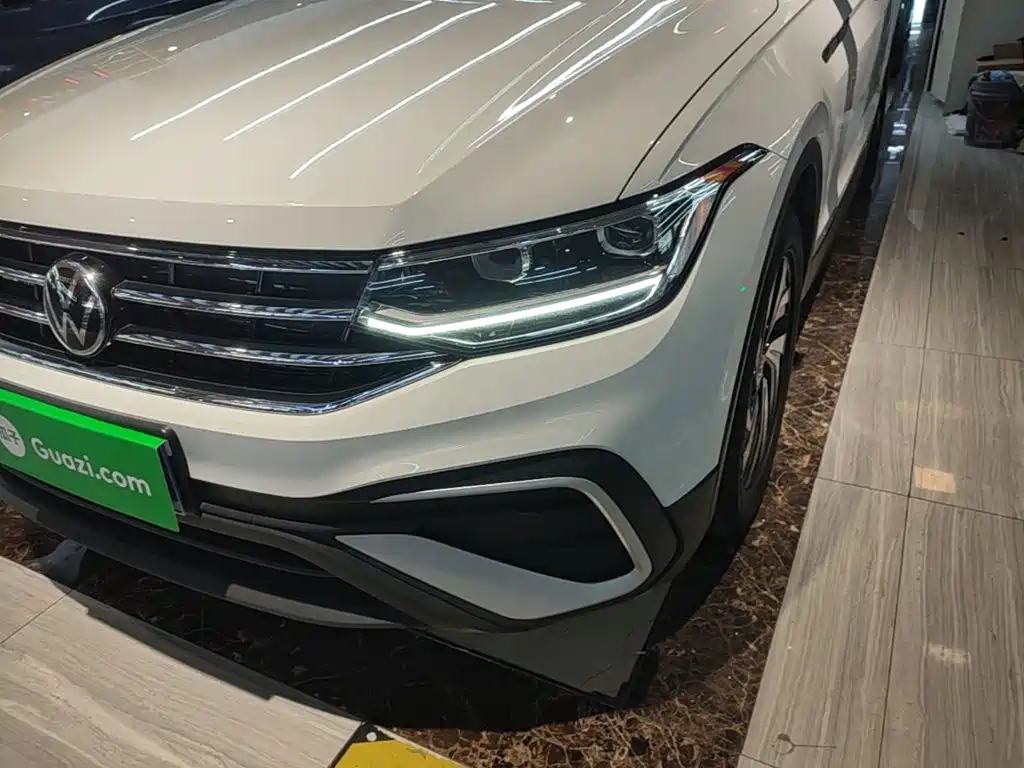 Volkswagen Tiguan L — миниатюра 24