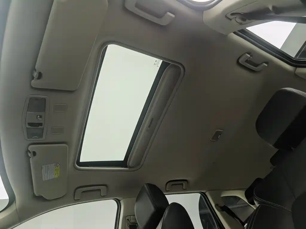 Mitsubishi Outlander — миниатюра 14