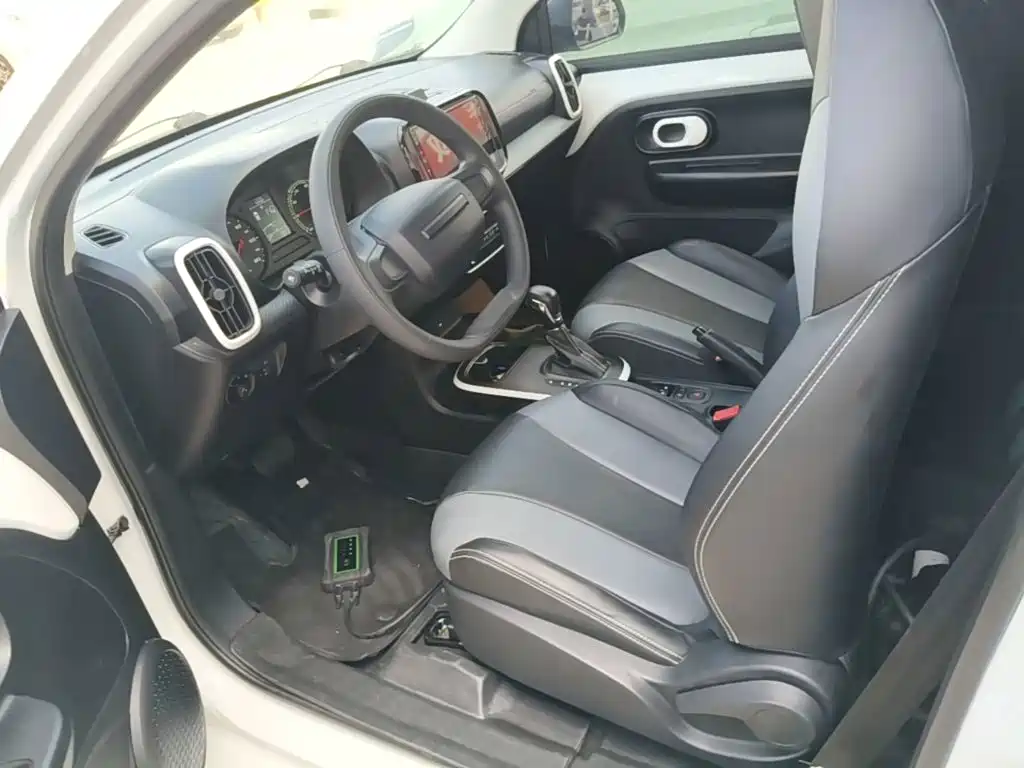 Roewe Clever — миниатюра 15