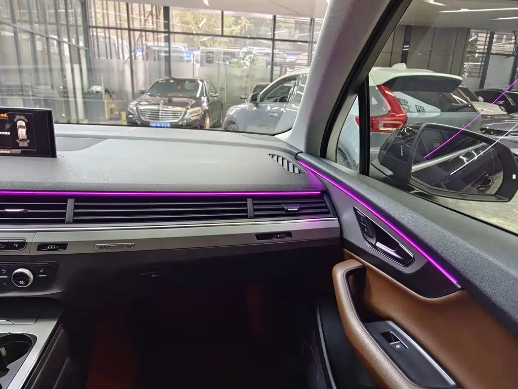 Audi Q7 — миниатюра 17