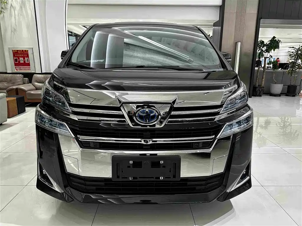 Toyota Vellfire — миниатюра 2