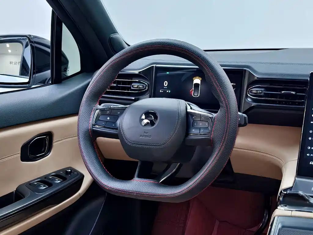 NIO ES6 — миниатюра 13