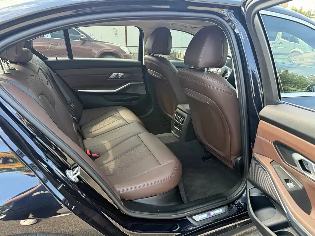 BMW 3 Series — миниатюра 12