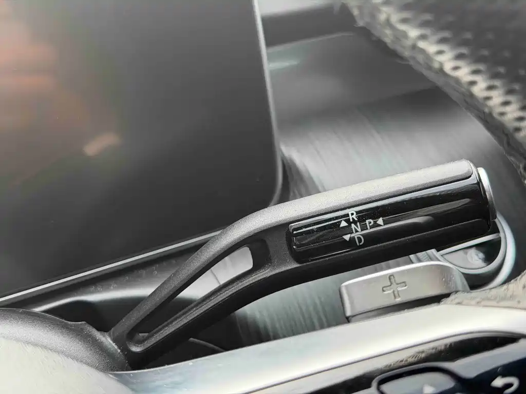 Mercedes-Benz C-Class — миниатюра 17