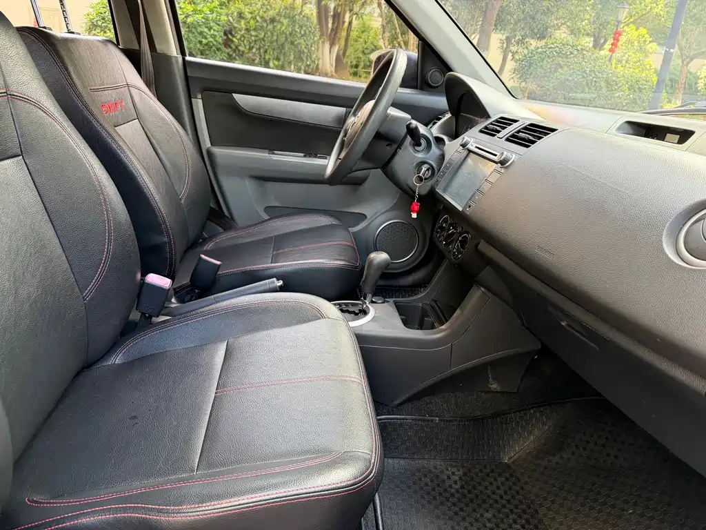 Suzuki Swift — миниатюра 10