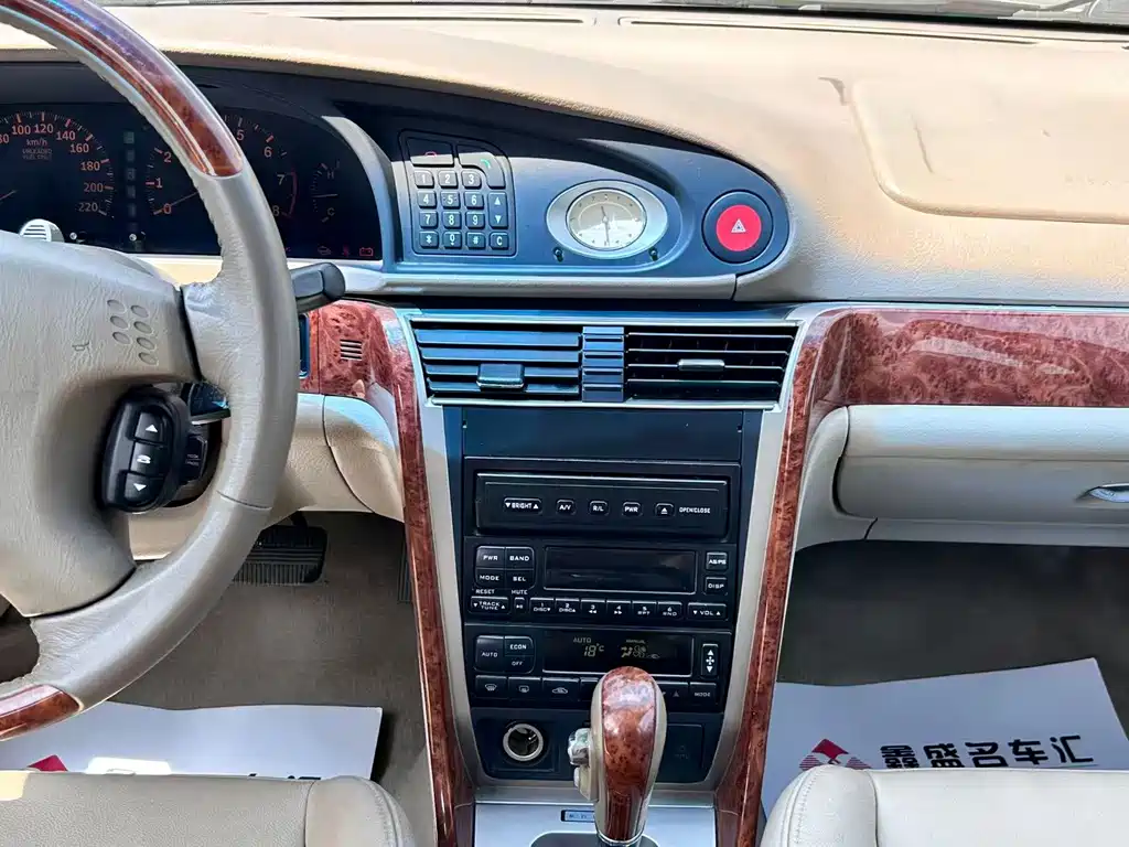 Nissan Bluebird Classic — миниатюра 11