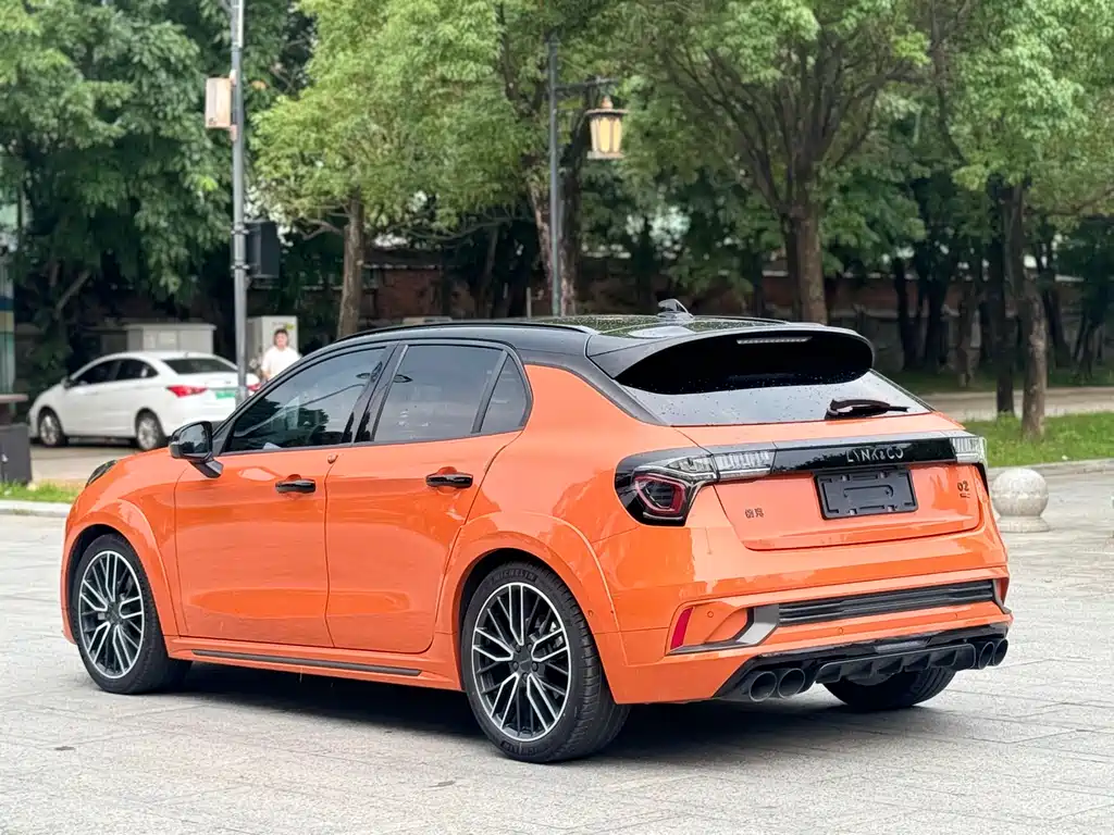 Lynk & Co 02 Hatchback 2021 2.0TD Halo