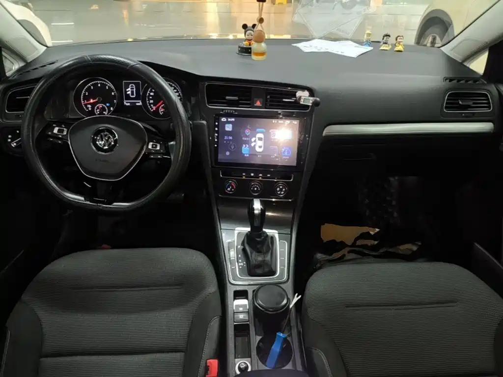 Volkswagen Golf — миниатюра 10