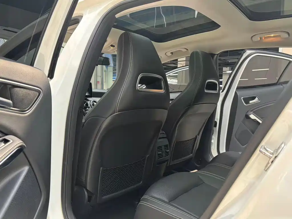 Mercedes-Benz GLA — миниатюра 9