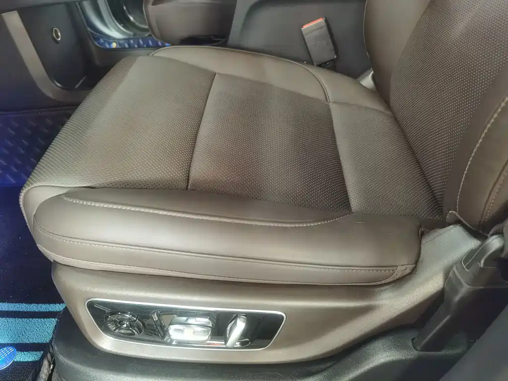 Li Auto Li L8 — миниатюра 12