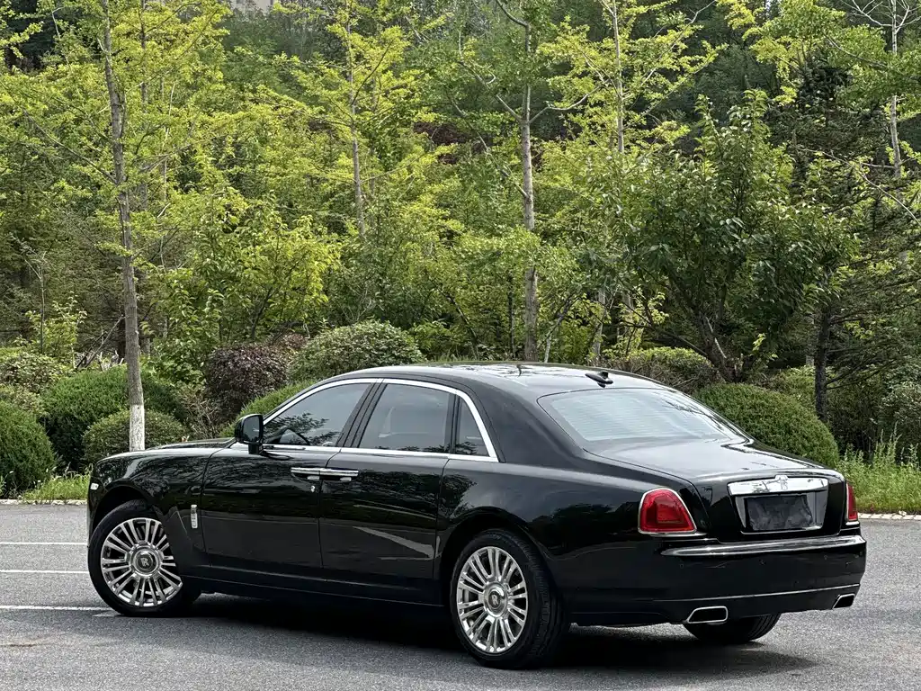 Rolls-Royce Ghost — миниатюра 4