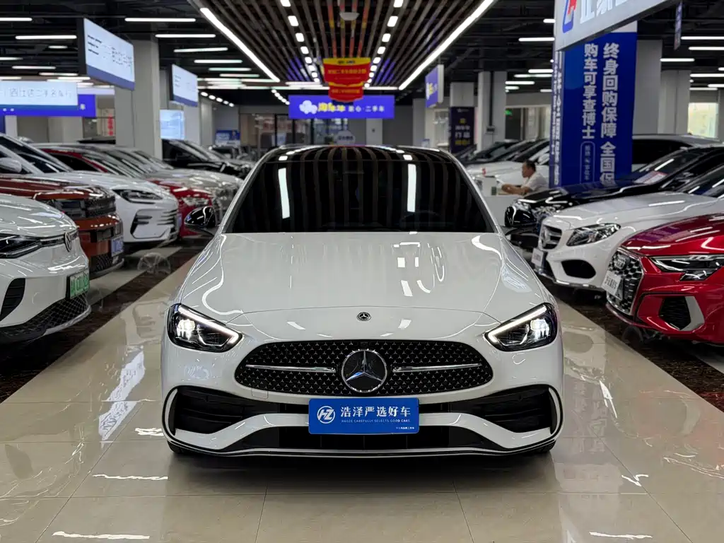 Mercedes-Benz C-Class — миниатюра 2
