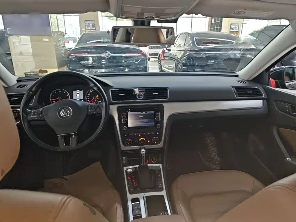Volkswagen Passat — миниатюра 10