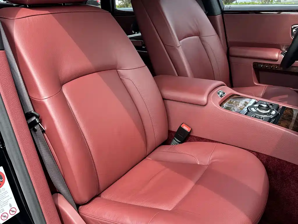 Rolls-Royce Ghost — миниатюра 11