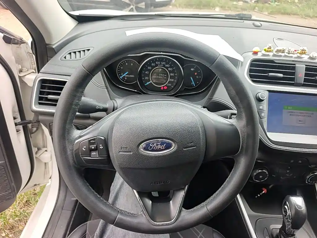 Ford Escort — миниатюра 11