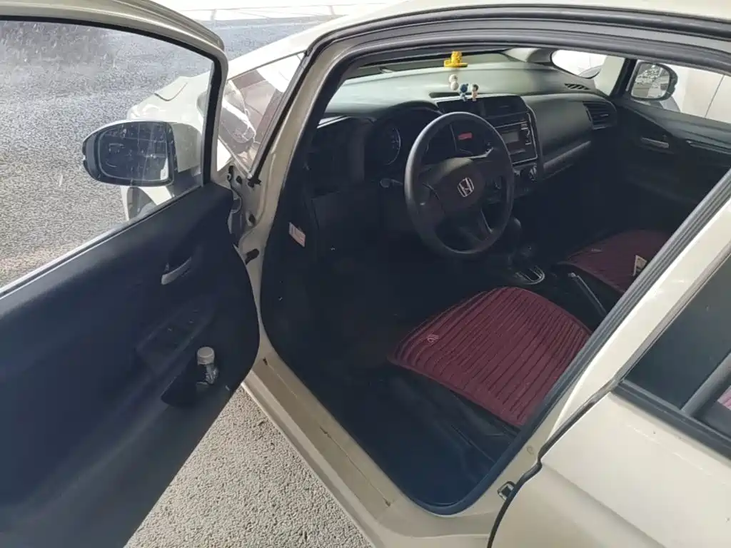 Honda Fit — миниатюра 21