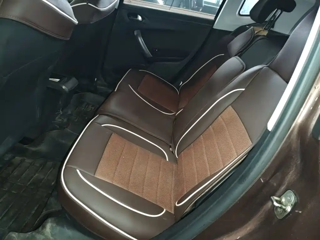 Peugeot 2008 — миниатюра 17