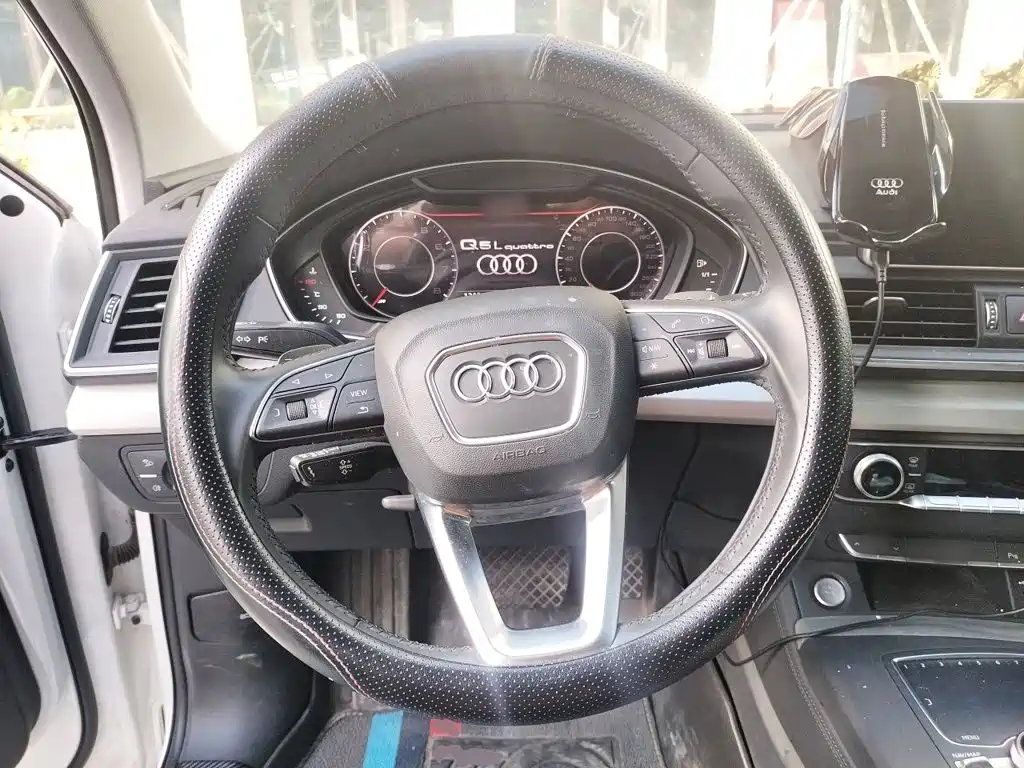 Audi Q5L — миниатюра 12