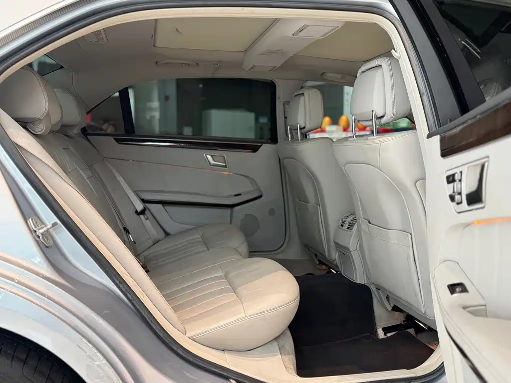Mercedes-Benz E-Class — миниатюра 19