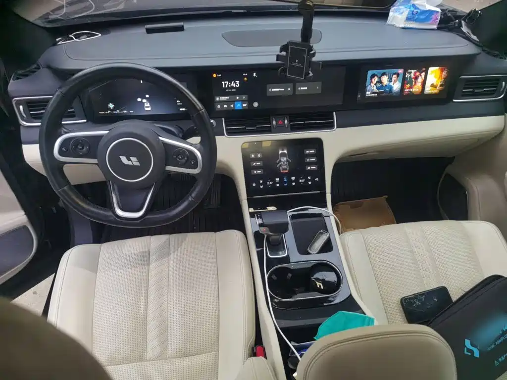Li Auto Li ONE — миниатюра 10