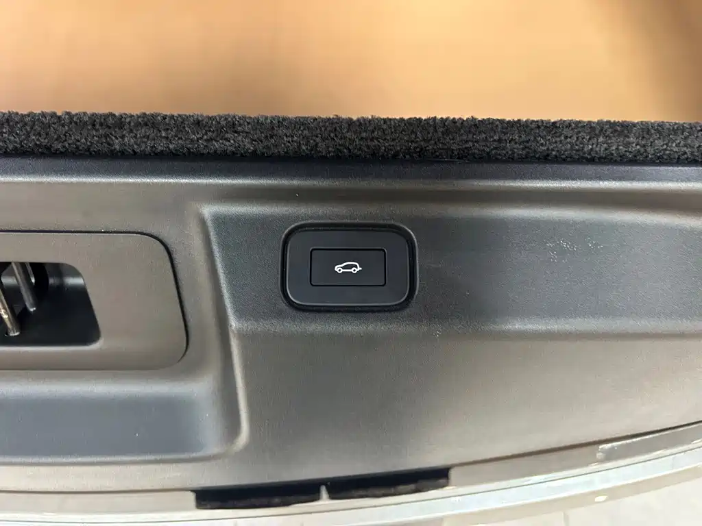 Land Rover Range Rover — миниатюра 31