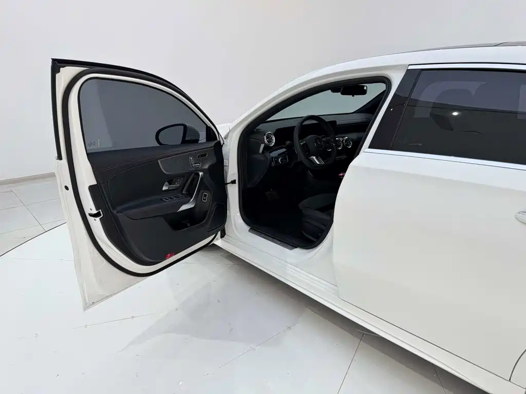 Mercedes-Benz A-Class — миниатюра 25
