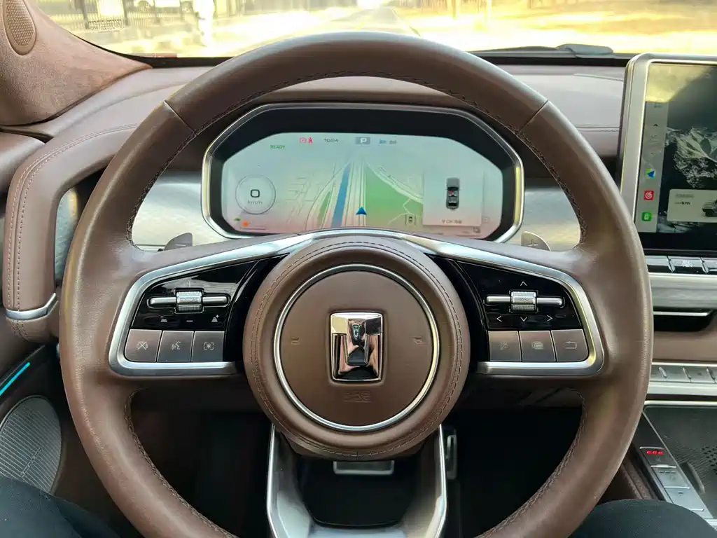 TANK TANK 700 NEW ENERGY