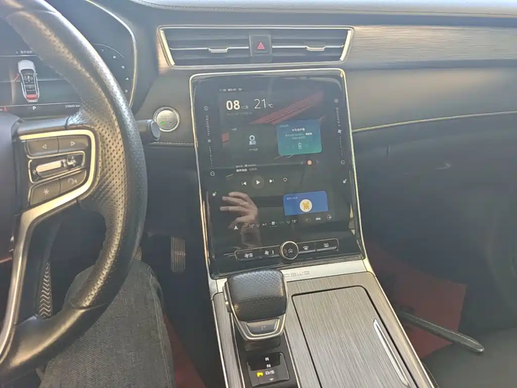 Roewe RX5 — миниатюра 13