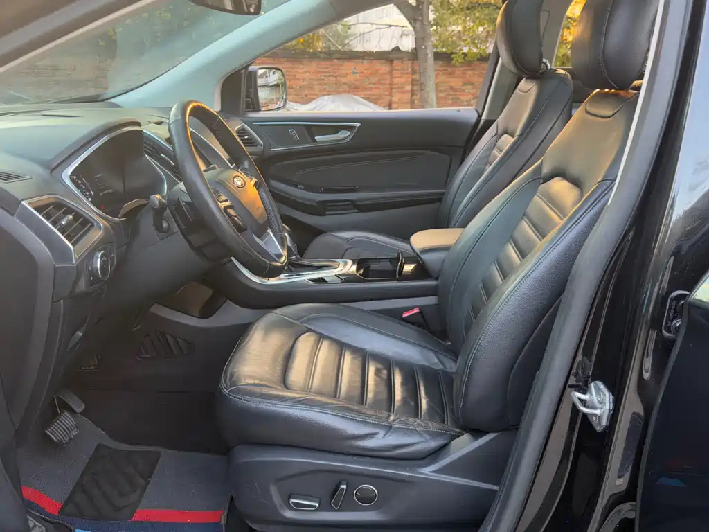 Ford Edge — миниатюра 17
