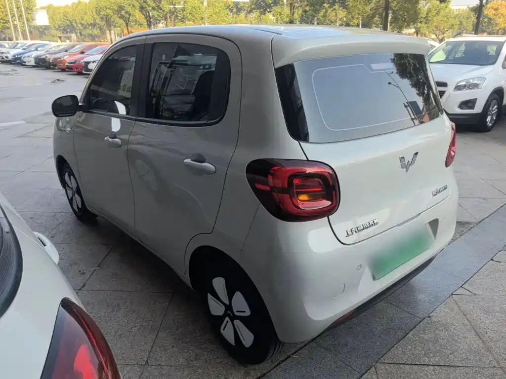 Wuling MINIEV — миниатюра 5