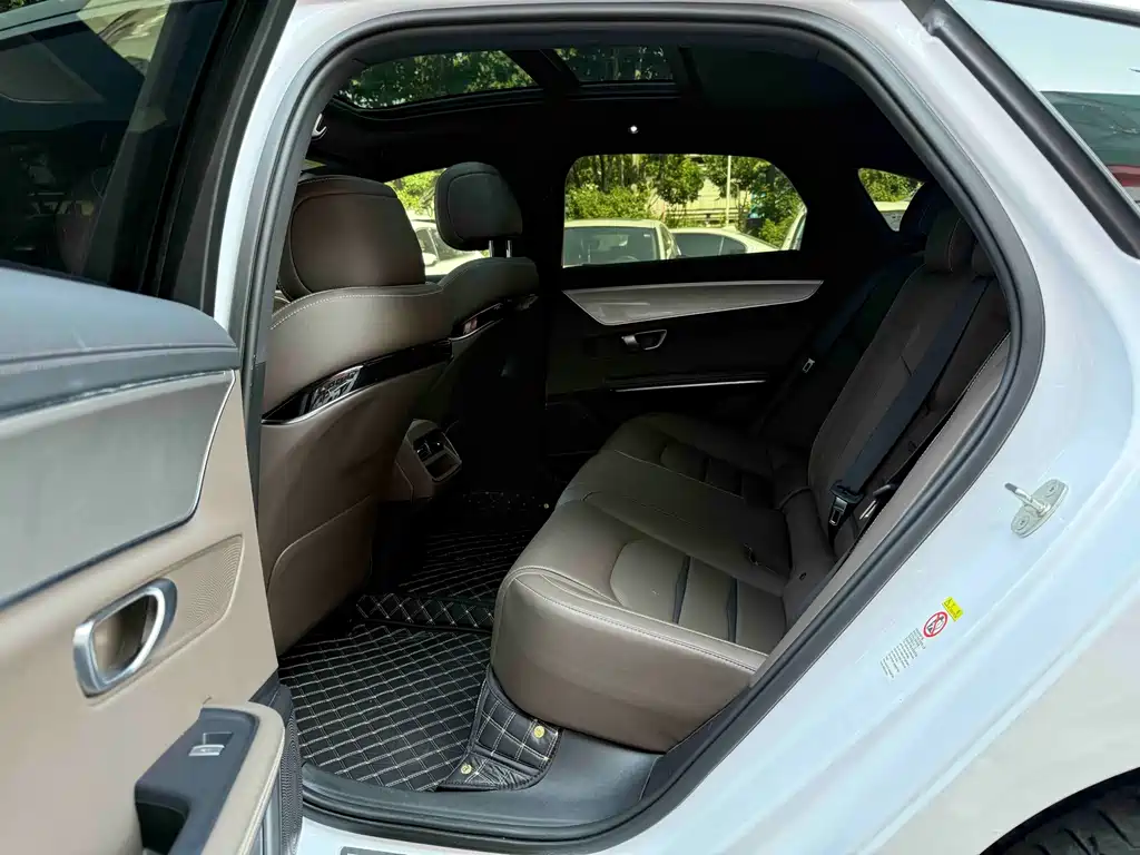 BYD Han — миниатюра 8