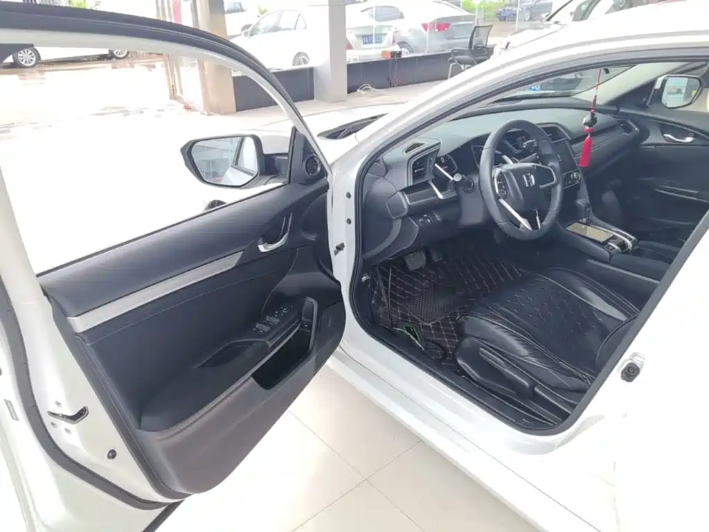 Honda Civic — миниатюра 16