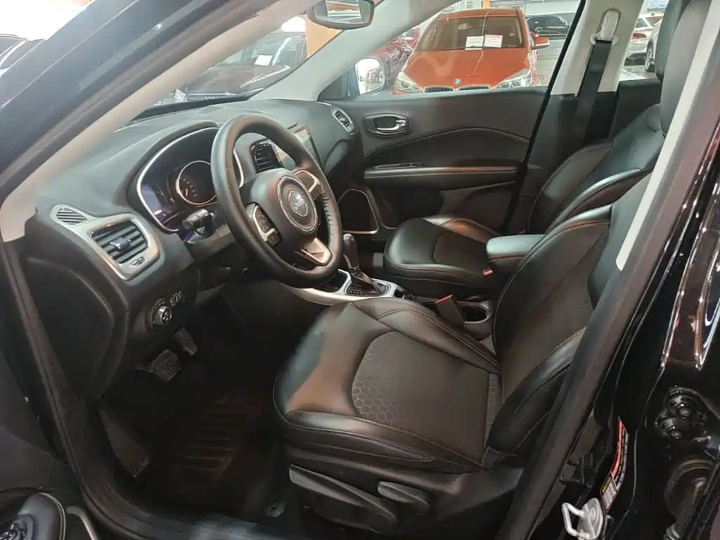 Jeep Compass — миниатюра 15
