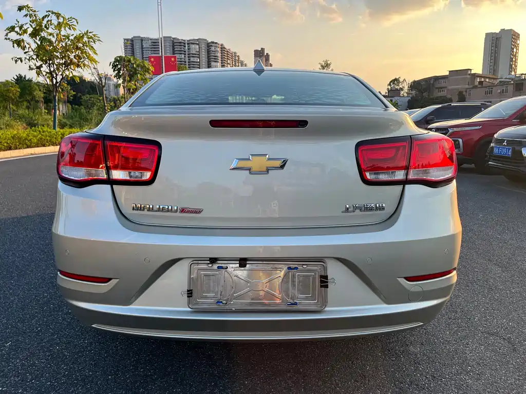 Chevrolet Malibu — миниатюра 8