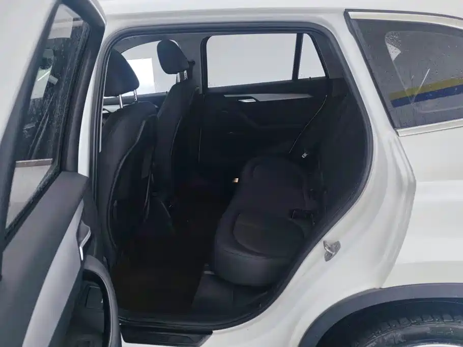 BMW X1 — миниатюра 11
