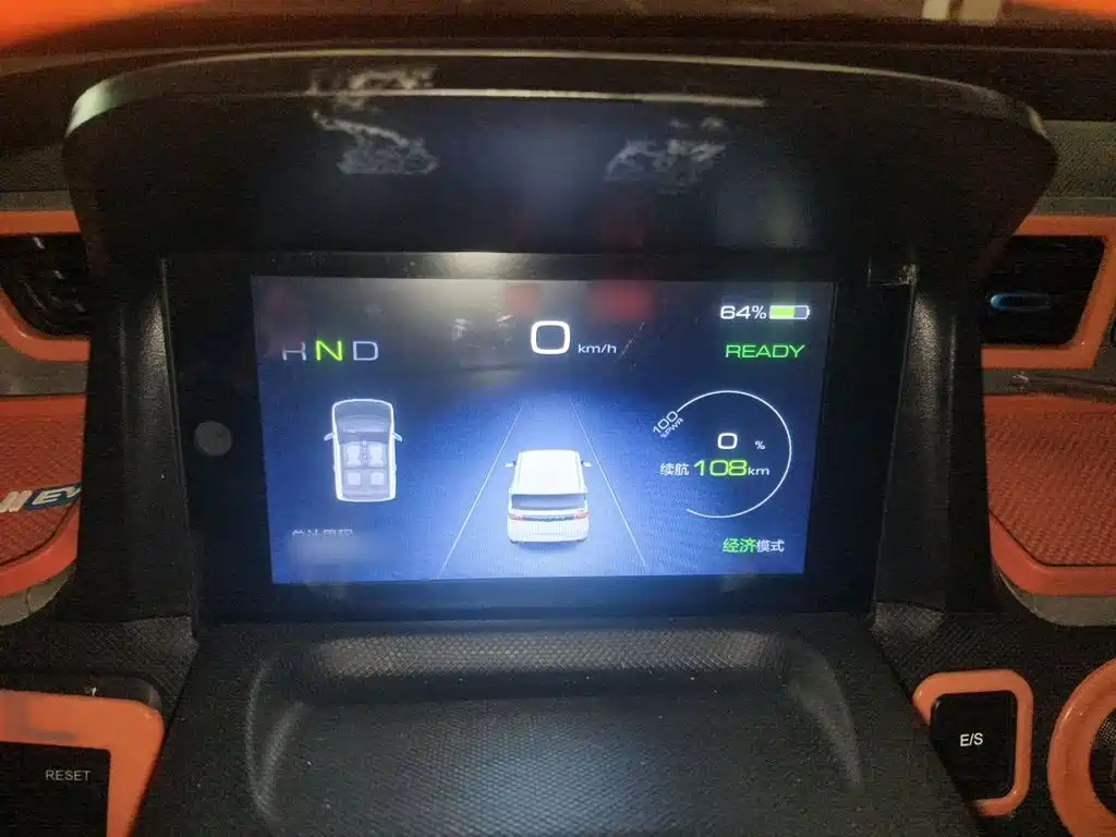 Wuling MINIEV — миниатюра 4