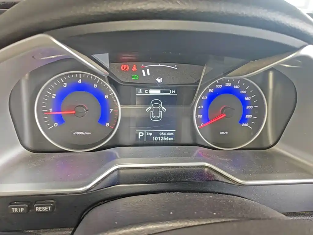 Geely Emgrand — миниатюра 12