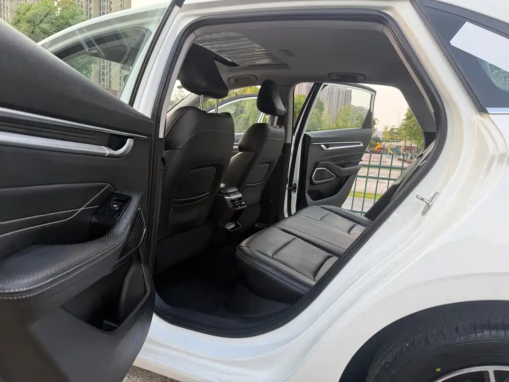 Geely Emgrand — миниатюра 16