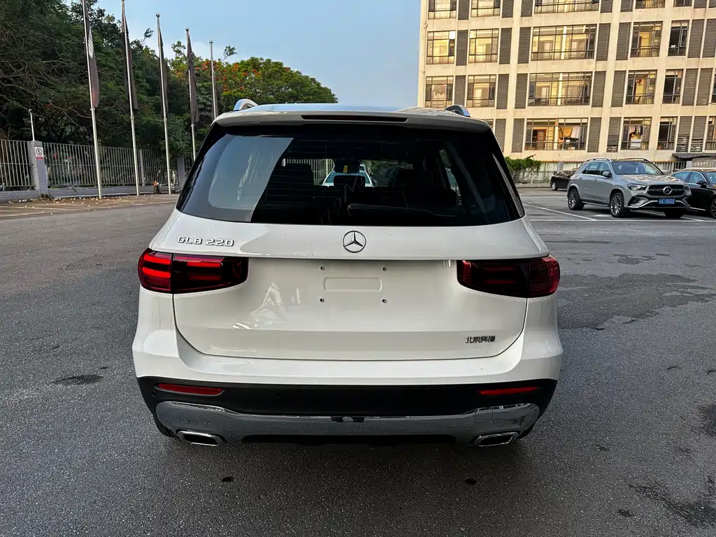 Mercedes-Benz GLB 2025 GLB 220 Fashion