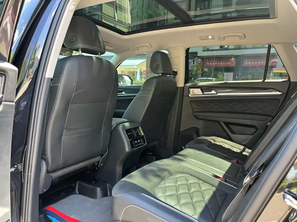 Volkswagen Teramont — миниатюра 9