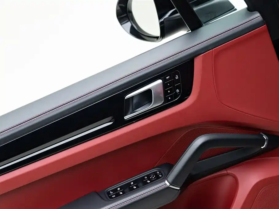 PORSCHE CAYENNE NEW ENERGY