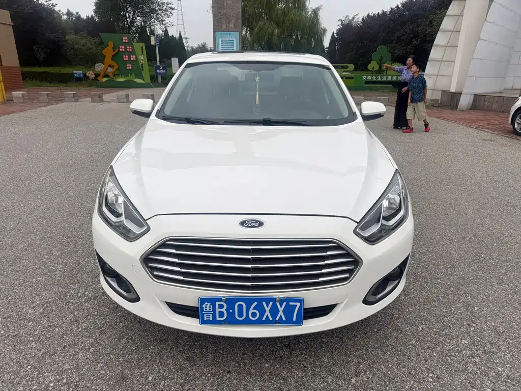 Ford Escort — миниатюра 2