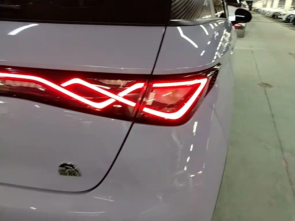 BYD Dolphin — миниатюра 8