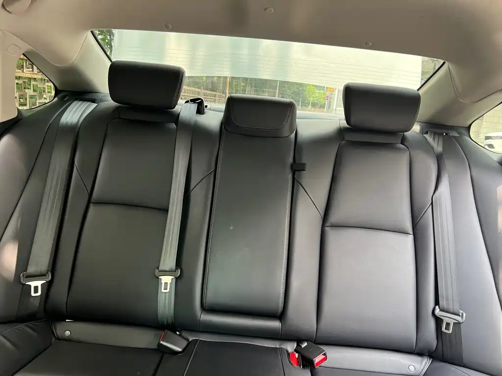 Honda Accord — миниатюра 16