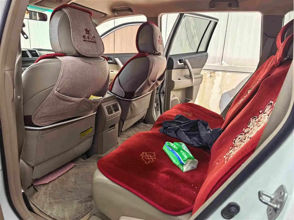 Toyota Highlander — миниатюра 6
