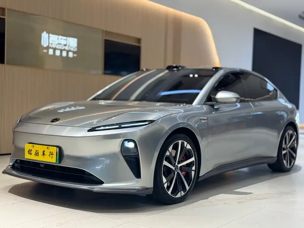 NIO NIO ET5