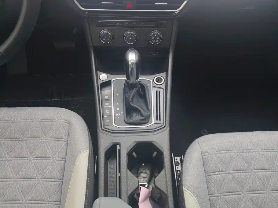 Volkswagen Lavida — миниатюра 15