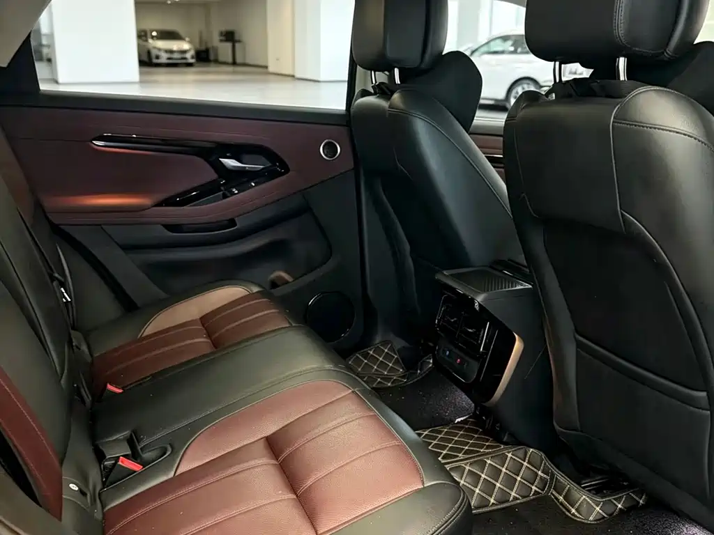Land Rover Range Rover Evoque 2024 L SE